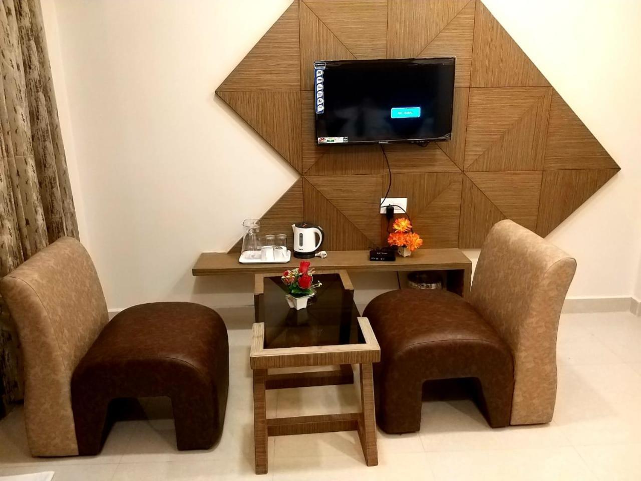 فندق Grand Elegant شيناي المظهر الخارجي الصورة