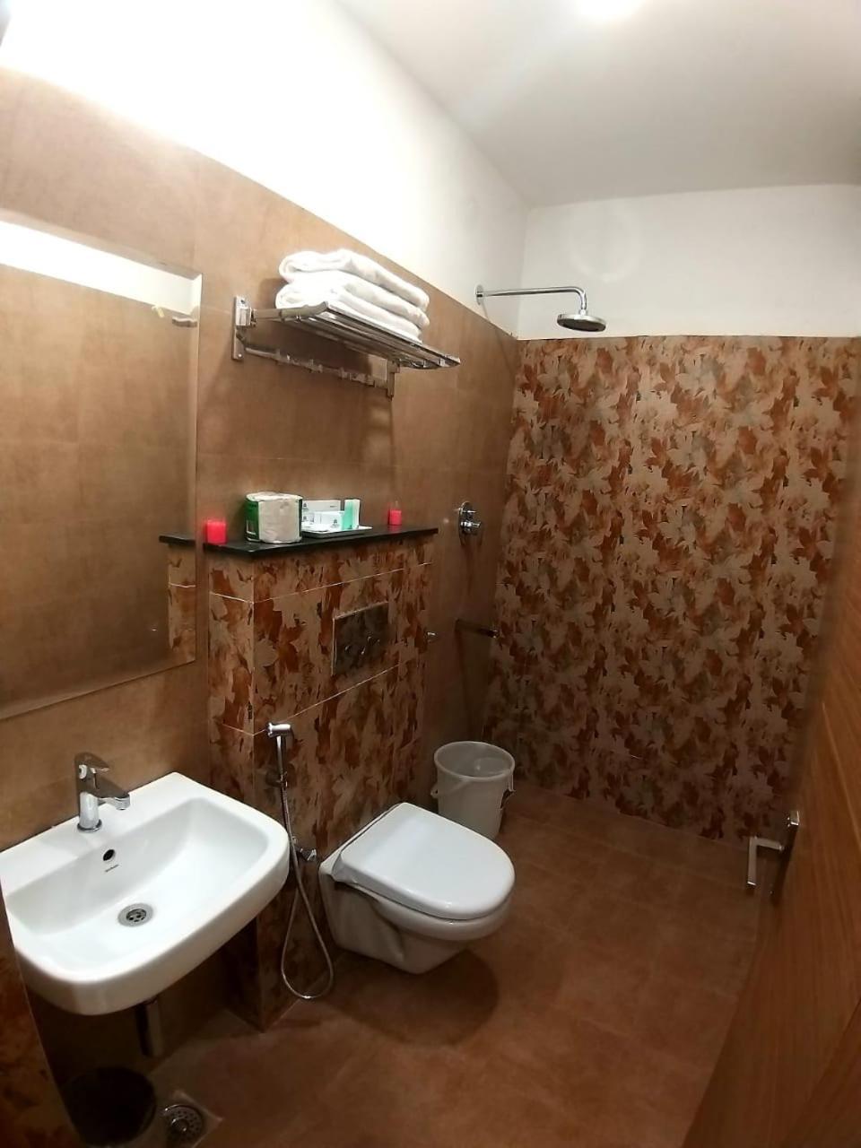 فندق Grand Elegant شيناي المظهر الخارجي الصورة